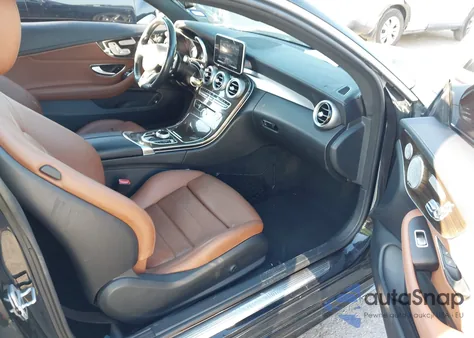 2017 Mercedes-Benz C 300 4Matic из США, поврежденный, VIN WDDWJ4KB7HF438039